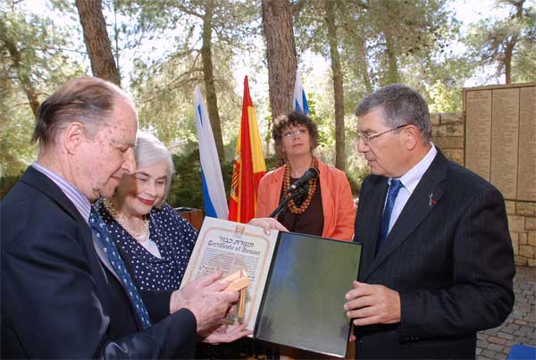 Yad Vashem awards the title of Righteous Among the Nations to the late Eduardo Propper de Callejon of Spain
