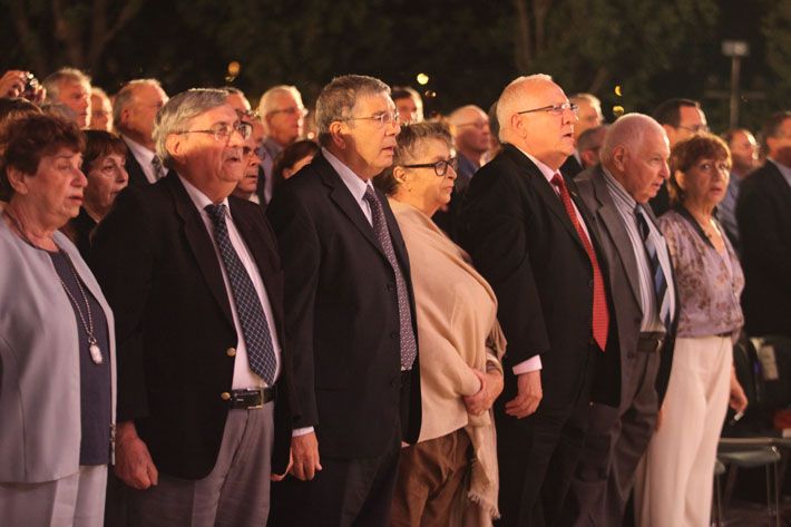 The audience singing Hatikva (the national anthem of Israel) before the beginning of the concert