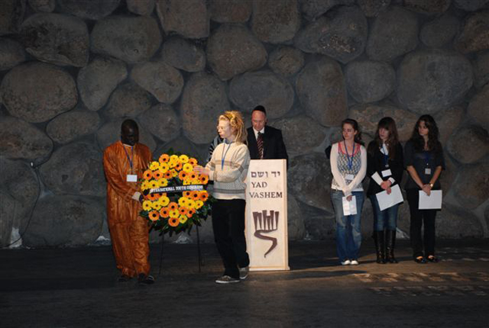 Delegates to the International Youth Congress laying a wreath in the Hall of Remembrance