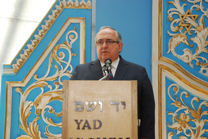 Russian Ambassador to Israel Piotr Vladimirovich Stegniy speaking during the ceremony
