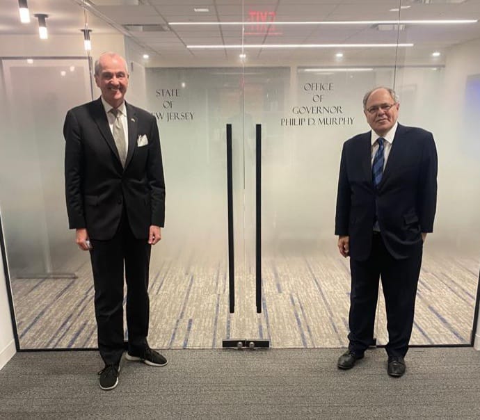 Yad Vashem Chairman Dani Dayan with the Governor of New Jersey Phil Murphy