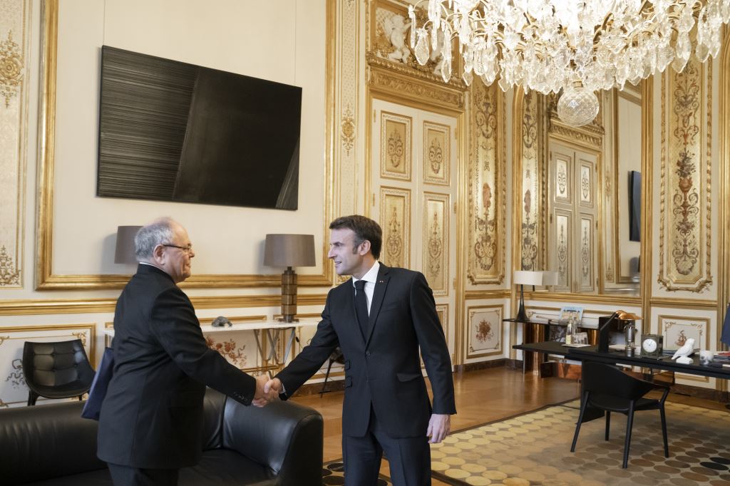Yad Vashem Chairman Dani Dayan met President of the French Republic H.E. Emmanuel Macron at the Élysée Palace in Paris