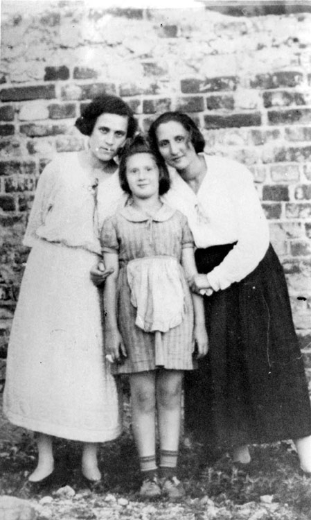 Gittel Rabinovitz und ihre Freundinnen, Eretz Israel, 1926