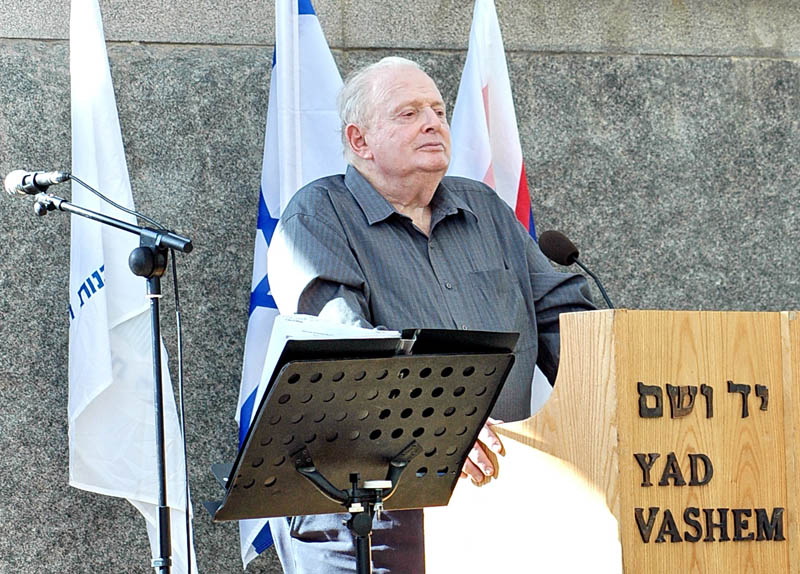 יו"ר מועצת יד ושם, יוסף (טומי) לפיד נושא דברים בעצרת השנתית לזכר היהודים שנרצחו בשטחי אוקראינה