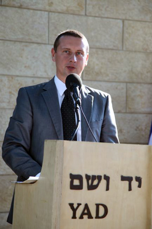 המזכיר הראשי של שגרירות פולין בישראל, ג'ק הולז'ניק