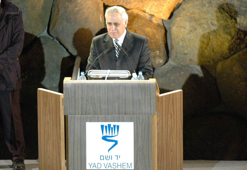 הנשיא משה קצב מדבר בטקס חנוכת המוזיאון החדש ביד ושם