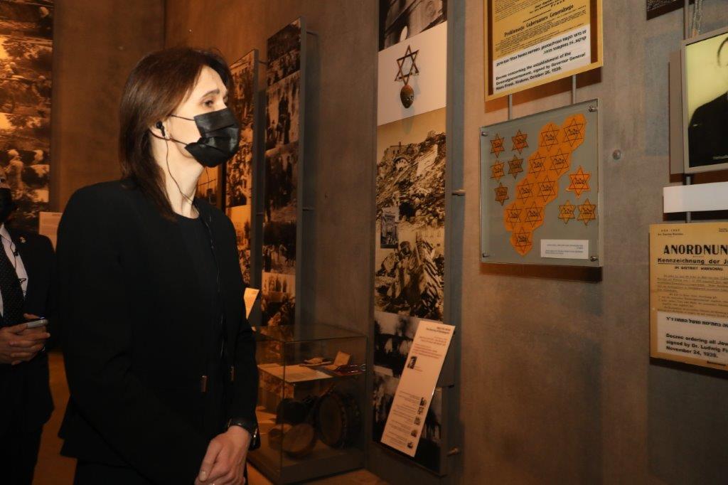 Speaker Čmilytė-Nielsen views the exhibitions on display in the Holocaust History Museum at Yad Vashem