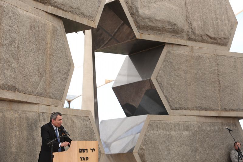 Minister of Immigrant and Absorption and Minister of Jerusalem Affairs and Heritage Zeev Elkin MK recalled the heroic deeds of the Jewish fighters during WWII