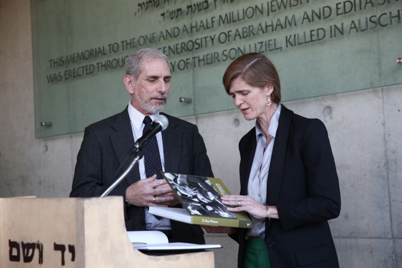 At the end of the visit, Dr. David Silberklang presented Ambassador Power with the Yad Vashem Album, "To Bear Witness"