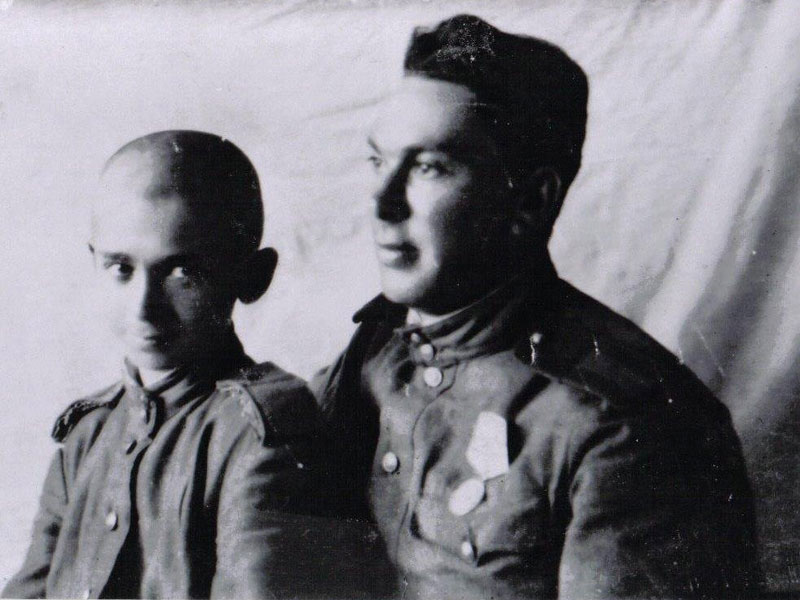 Yehoshua (Alex) Levin in Rokitno with his liberator, Sergeant-Major Gurinovich, January 1944