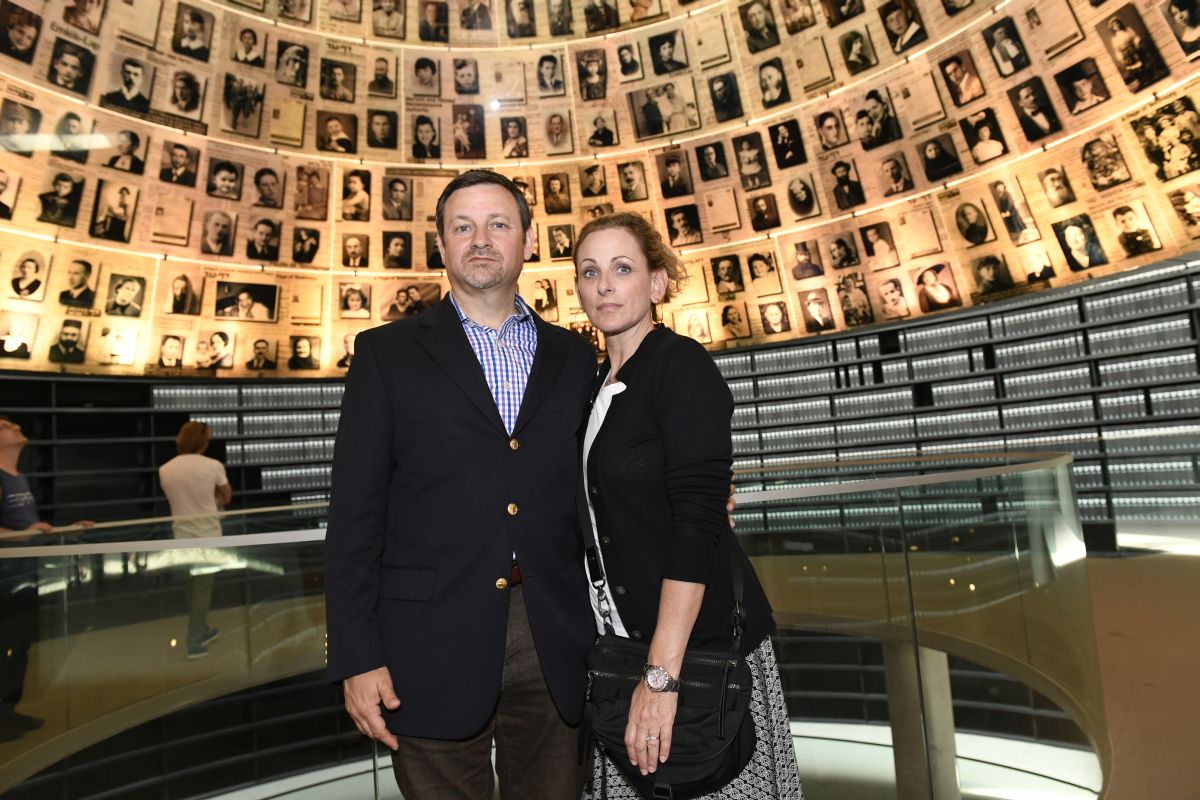 Marlee Matlin together with Jay Ruderman, President of the Ruderman Family Foundation in the Hall of Names, Yad Vashem