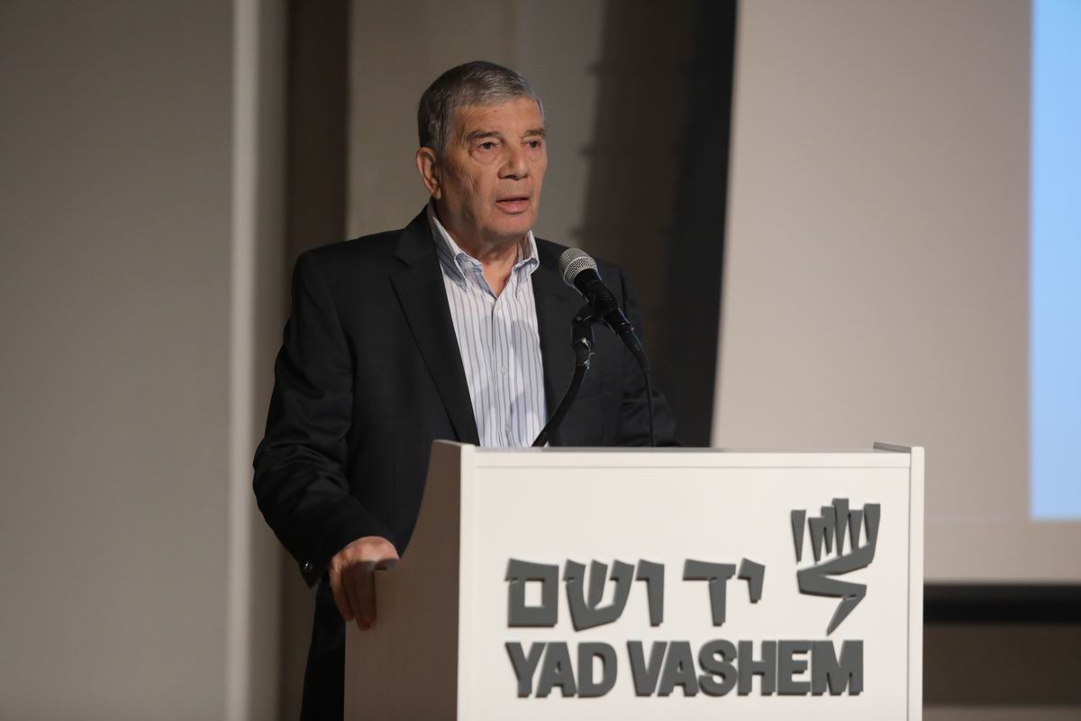Yad Vashem Chairman Avner Shalev: "The stories of Jews rescuing Jews during the Holocaust is both fascinating and significant"