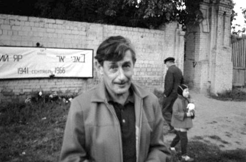 Viktor Nekrasov at the meeting in Babi Yar, September 1966