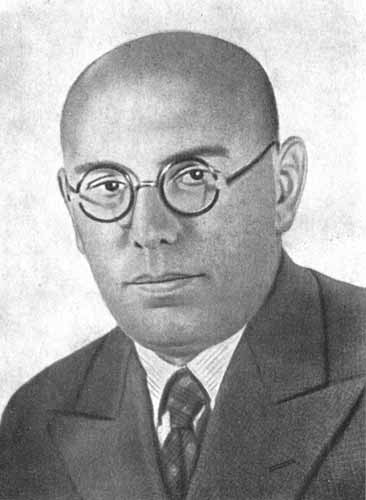 Ицик Фефер, один из ярчайших еврейских поэтов на идиш, и один из руководителей ЕАК, расстрелян вместе с другими членами ЕАК 12 августа 1952 года
