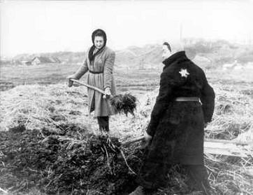 Женщины из гетто Каунас на сельскохозяйственных работах