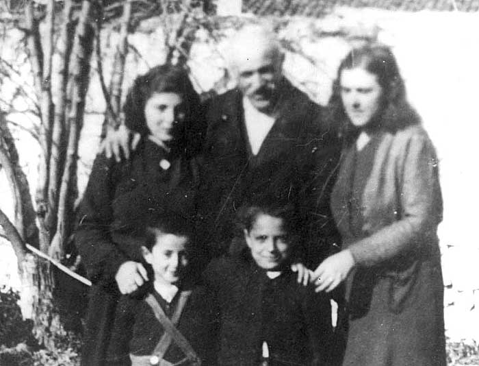 Berat, Albania, The Frasheri family who saved Jews from Yugoslavia