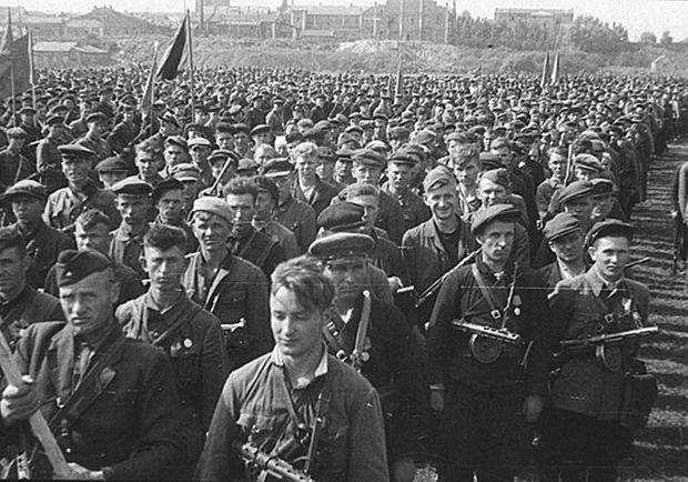 Минск, Белоруссия, 16 июля 1944 года, партизанский парад