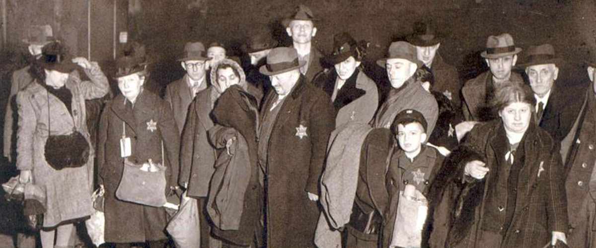 Enseñando sobre perpetradores: Estudio de caso sobre una deportación de judíos alemanes de Düsseldorf a Riga