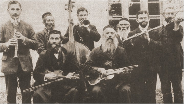 Еврейские музыканты в Рогатине, 1912 год