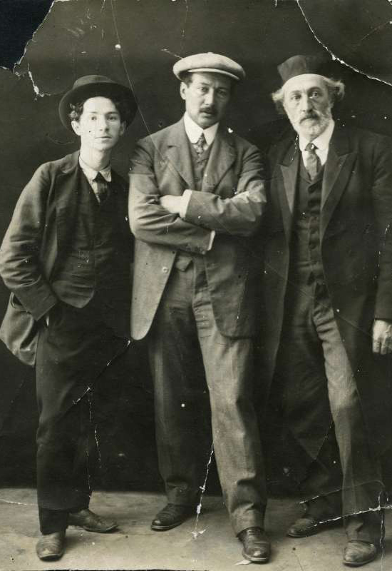 ש. אנ-סקי, י. אנגל  וס. יודובין (מימין לשמאל), באדיבות בנימין לוקין