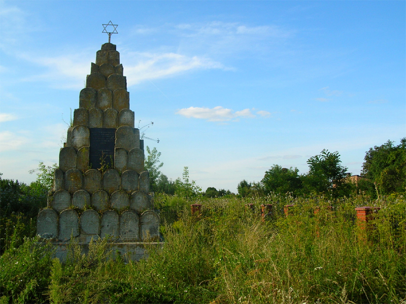 Lukowa Cemetery