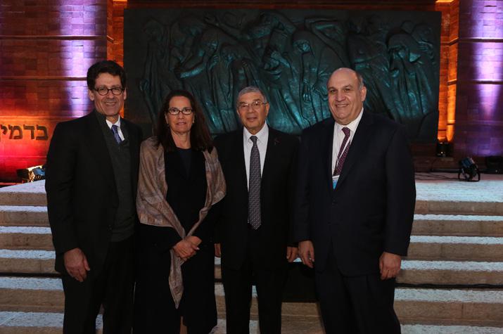Yad Vashem Benefactors Jan and Rick Cohen (left) and Yad Vashem Supporter, Second Generation Benjamin Warren (right) with Chairman of the Directorate of Yad Vashem Avner Shalev (second from right) at the State opening ceremony
