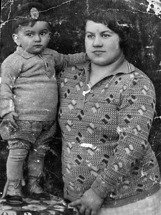 Zoli Schwartz and his mother Ilona.  Hungary, circa 1931