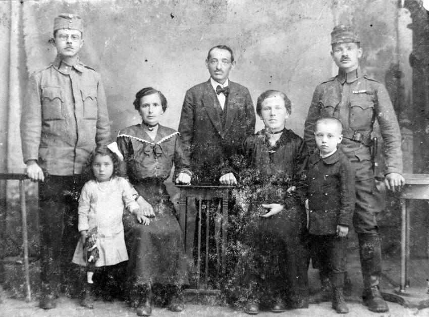 Nahum Steinbock (from right) in Austro-Hungarian Army uniform during World War I. Frenštát pod Radhoštěm, Moravia, Austro-Hungarian Empire, 1915