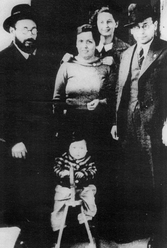 The Rubin family.  Jaworzno, Poland, prewar