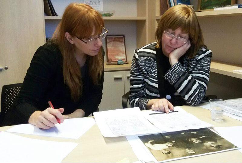 Leah Carlebach, pictured with Yad Vashem Names Project staff 