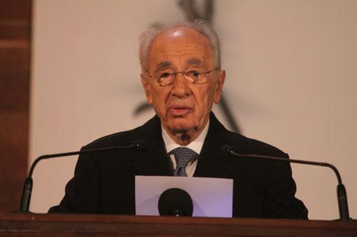 President Shimon Peres gives his address at the opening ceremony of Holocaust Martyrs’ and Heroes’ Remembrance Day