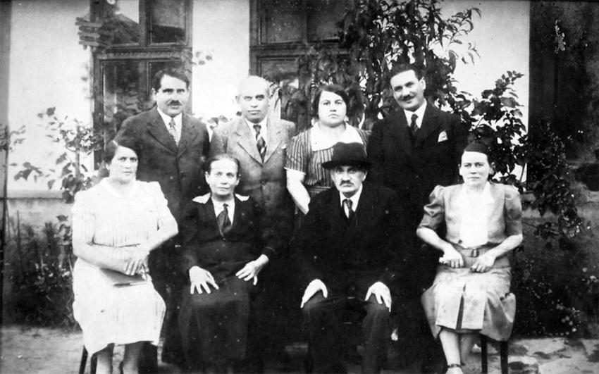Ferenc and Zsofi Rechnitzer and their children. Martonvásár, Hungary, prewar