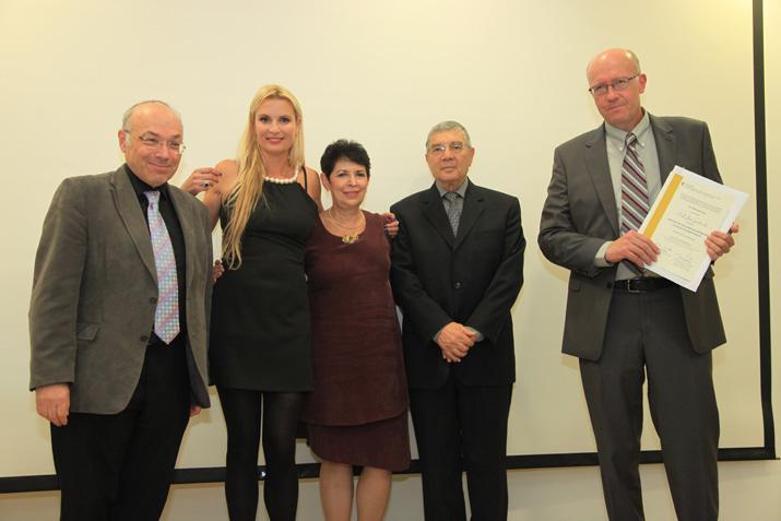 Presenting the award to Prof. Jan Grabowski. From left to right: Prof. Dan Michman, Sabina Schwartzbaum, Prof. Dina Porat, Chairman of the Directorate Avner Shalev, and Prof. Jan Grabowski