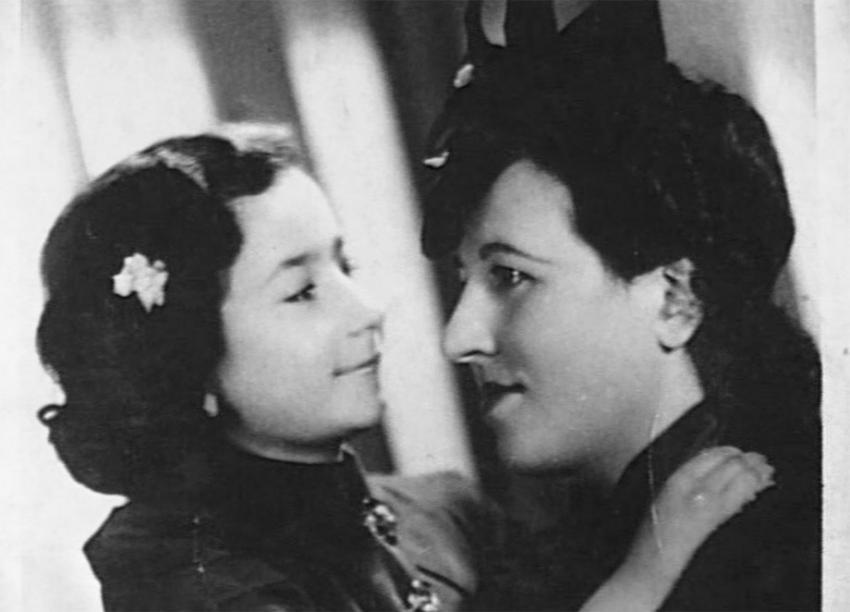 Nechama and Evelyn Wittenberg.  Paris, 1942 