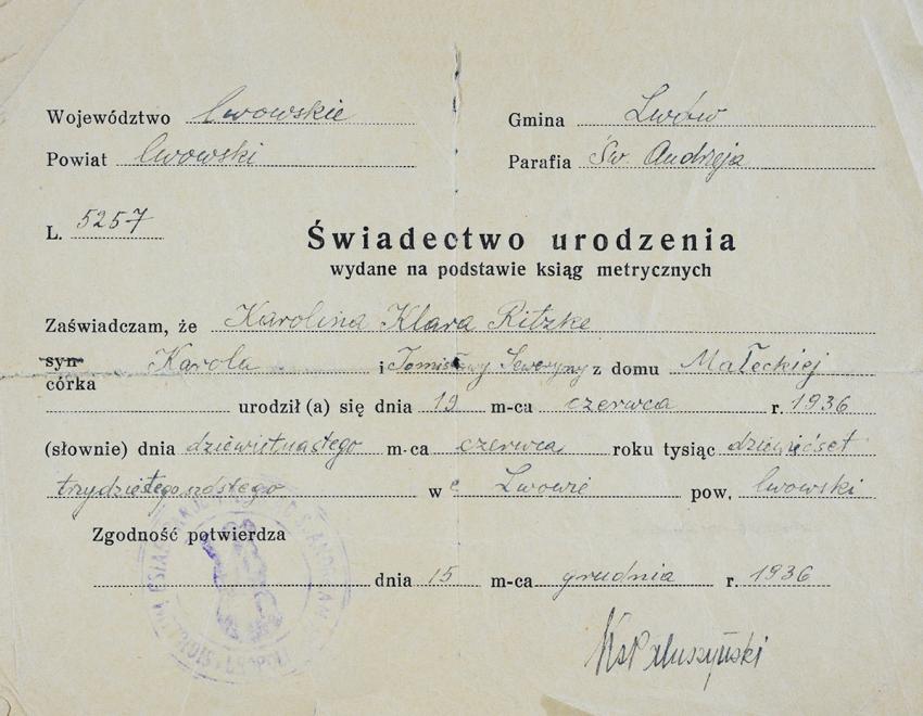 Forged birth certificate under the name of Karolina Klara Ritzke, Klara Agatstein's assumed name, born 19 June 1936, Lwów, Poland