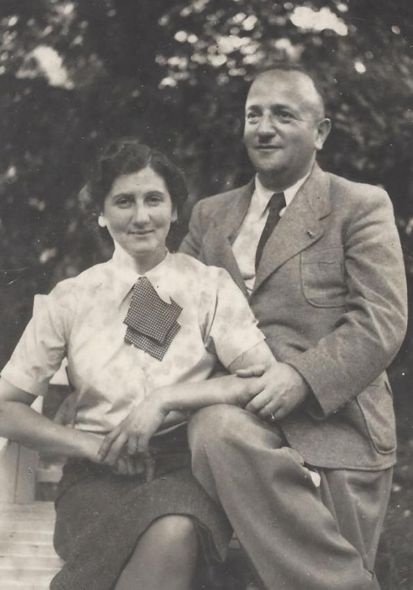 Ludwig und Rosalie Penas. Ludwig und Rosalie wurden aus Köln ins Ghetto Riga deportiert und dort ermordet. Ihr Sohn Fritz überlebte in England.