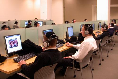 Yeshiva students at the Visual Center’s personal computer stations on the fast day of the Tenth of Tevet, 2006