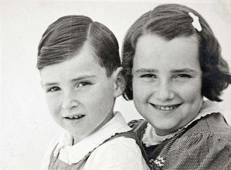 Miriam and Yosef Elkeles in Eretz Israel, early 1940s