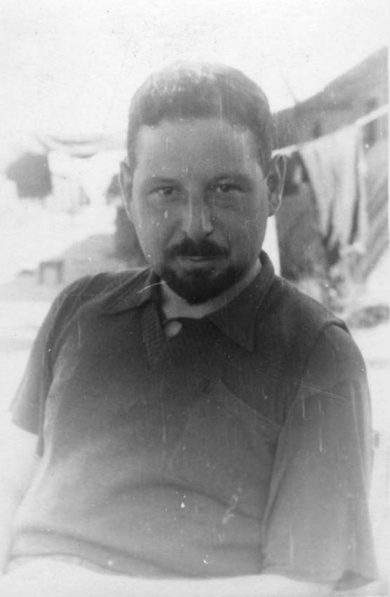 פנחס רוטשילד במחנה גירס
