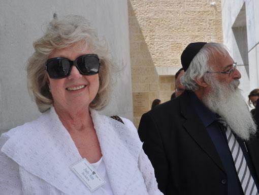 Ms. Judy Balden from the USA with Mr. Nathan Eitan, Director General of Yad Vashem