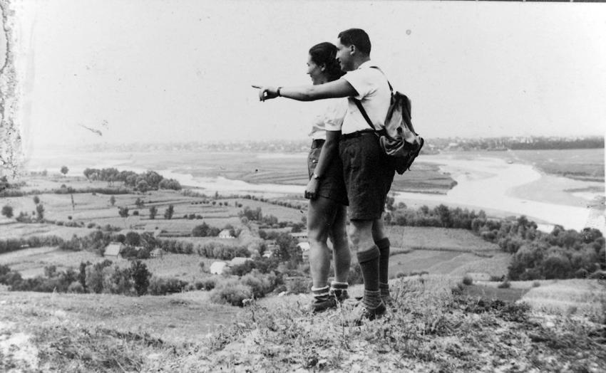אנה שטיינבוק ואיציק גלס. צ'רנוביץ, רומניה, לפני המלחמה