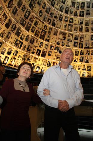 Cousins Liora Tamir and Aryeh Shikler tour the Hall of Names at Yad Vashem