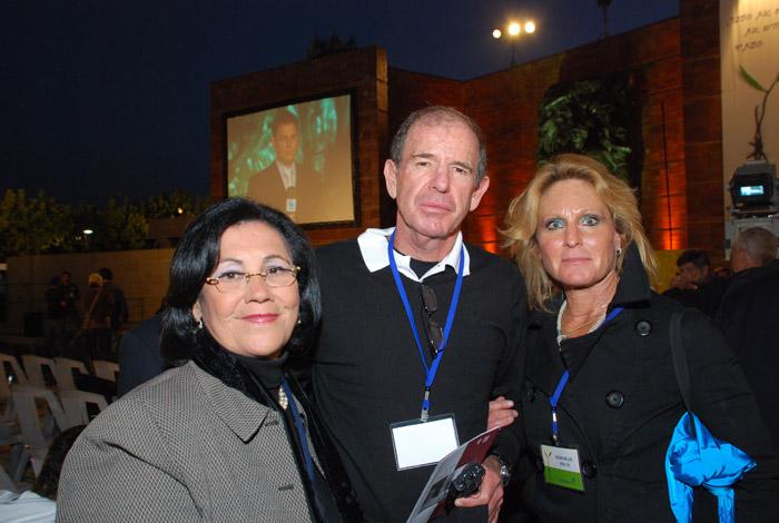 Deborah y Arturo Prum, México, con Perla Hazan