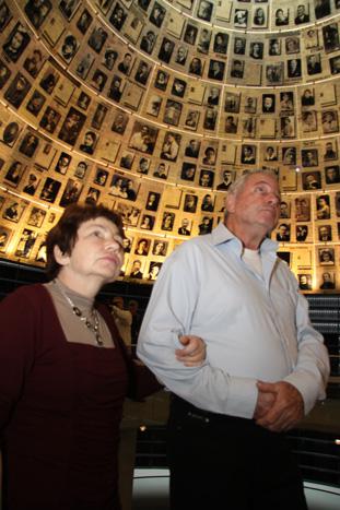 Cousins Liora Tamir and Aryeh Shikler tour the Hall of Names at Yad Vashem