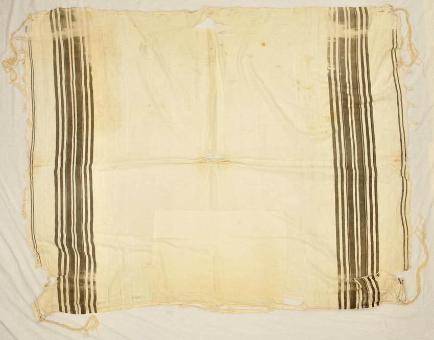 Prayer shawl that David Zuzl wore for prayers on Yom Kippur 1939