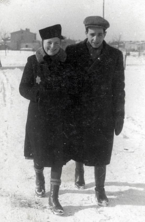 Leon and Dina (Donia) Lederman in the ghetto, 17th February 1942