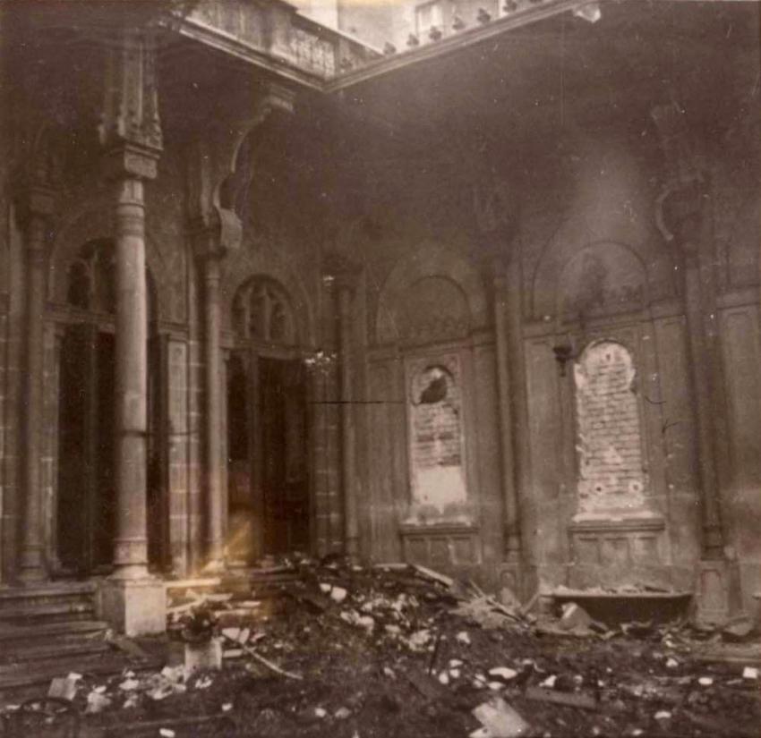 La destrucción de la Sinagoga Sefardí de Viena durante la Kristallnacht