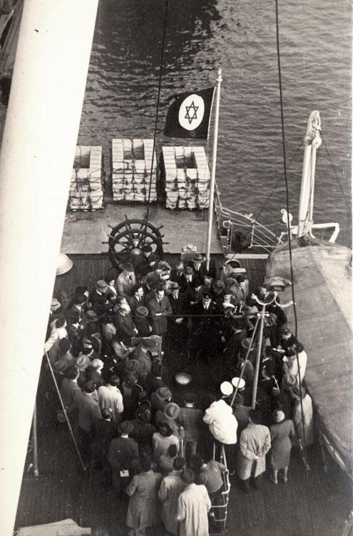 Judíos a bordo del barco “Negba”, Ámsterdam, Holanda, octubre de  1948