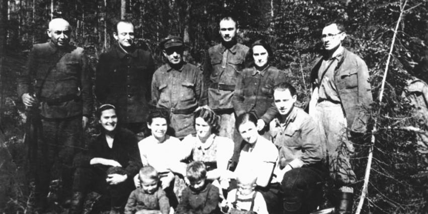 Еврейские семейные партизанские лагеря