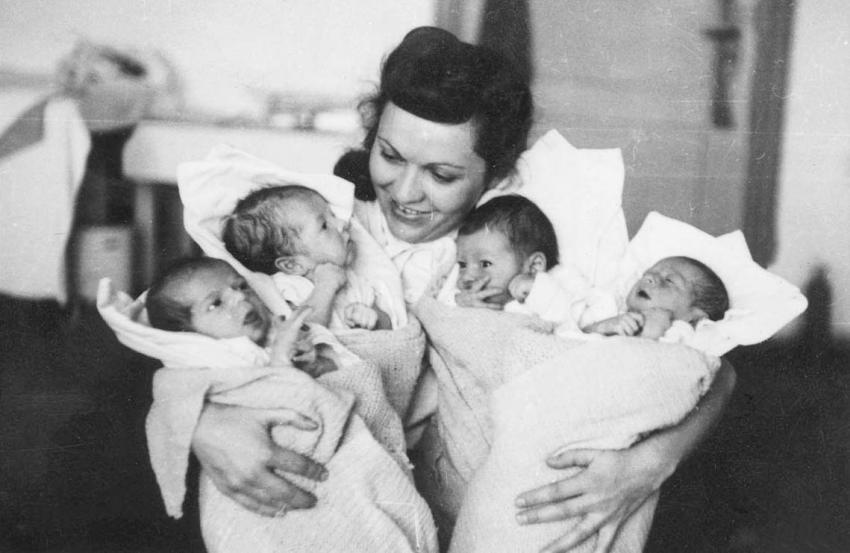 Neugeborene, die nach dem Krieg im DP-Lager Bad Reichenhall zur Welt kamen